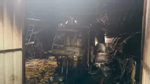 दिल्ली: शाहदरा के ई-चार्जिंग स्टेशन में आग, दो की मौत