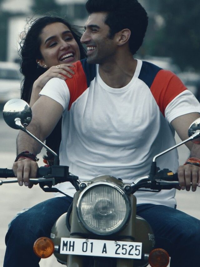 कपल्स ज़रूर देखें ये 7 बेस्ट रोमांटिक बॉलीवुड फिल्में!