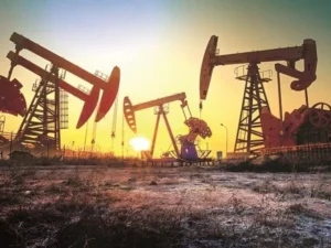 OPEC+ ने फिर बढ़ाया तेल उत्पादन!