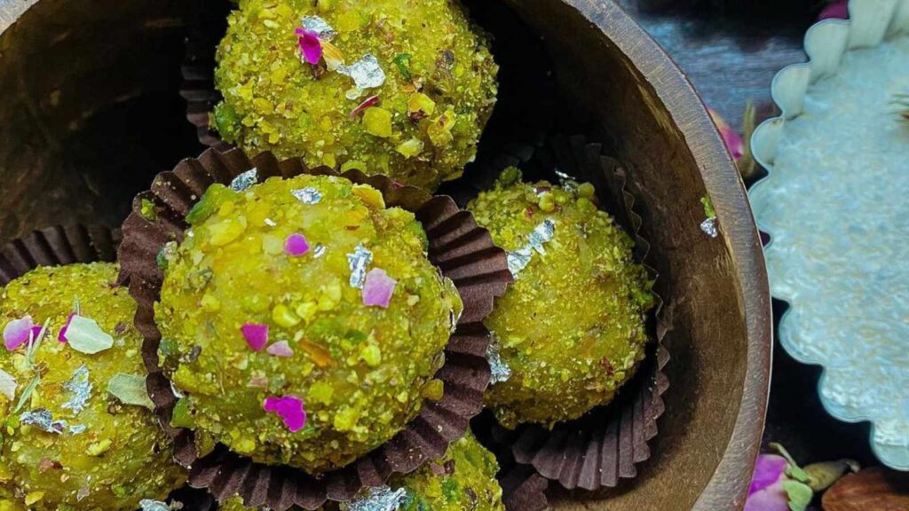 गर्मियों में मूंग दाल के लड्डू खाने के 5 जबरदस्त फायदे