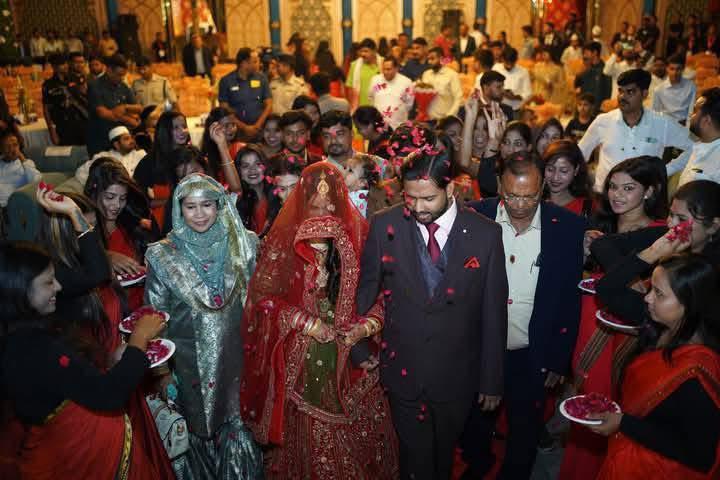 देवरिया के लाल 'खान सर' की पटना में रिसेप्शन पार्टी, अब गांव लाएंगे अपनी दुल्हन