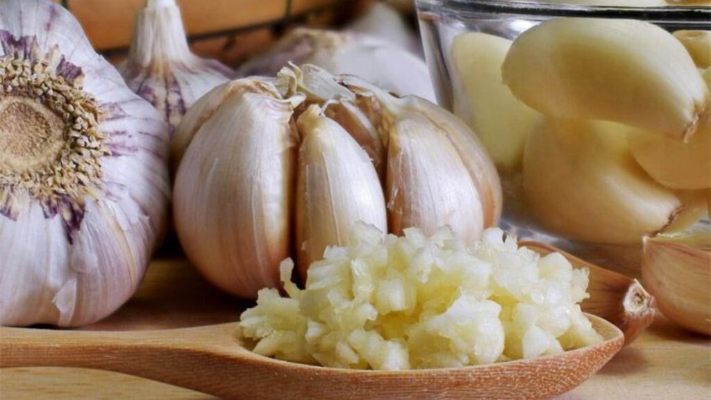 6 Heart-Healthy Foods Found in Every Indian Kitchen for a Stronger Heart