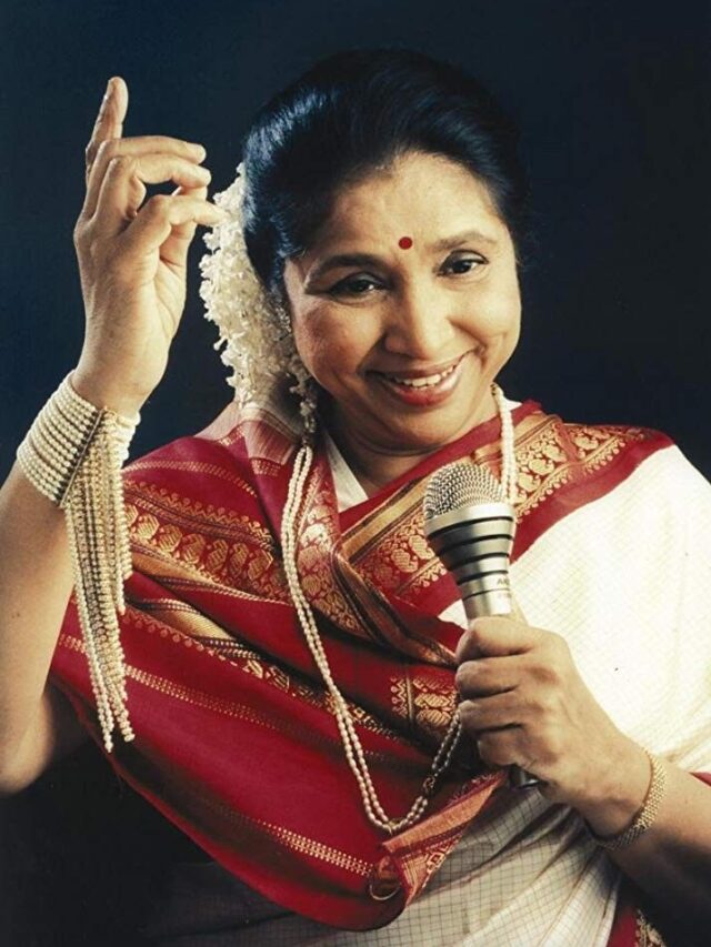Asha Bhosle Birthday 2025: भारत की सुरों की रानी का जीवन और करियर