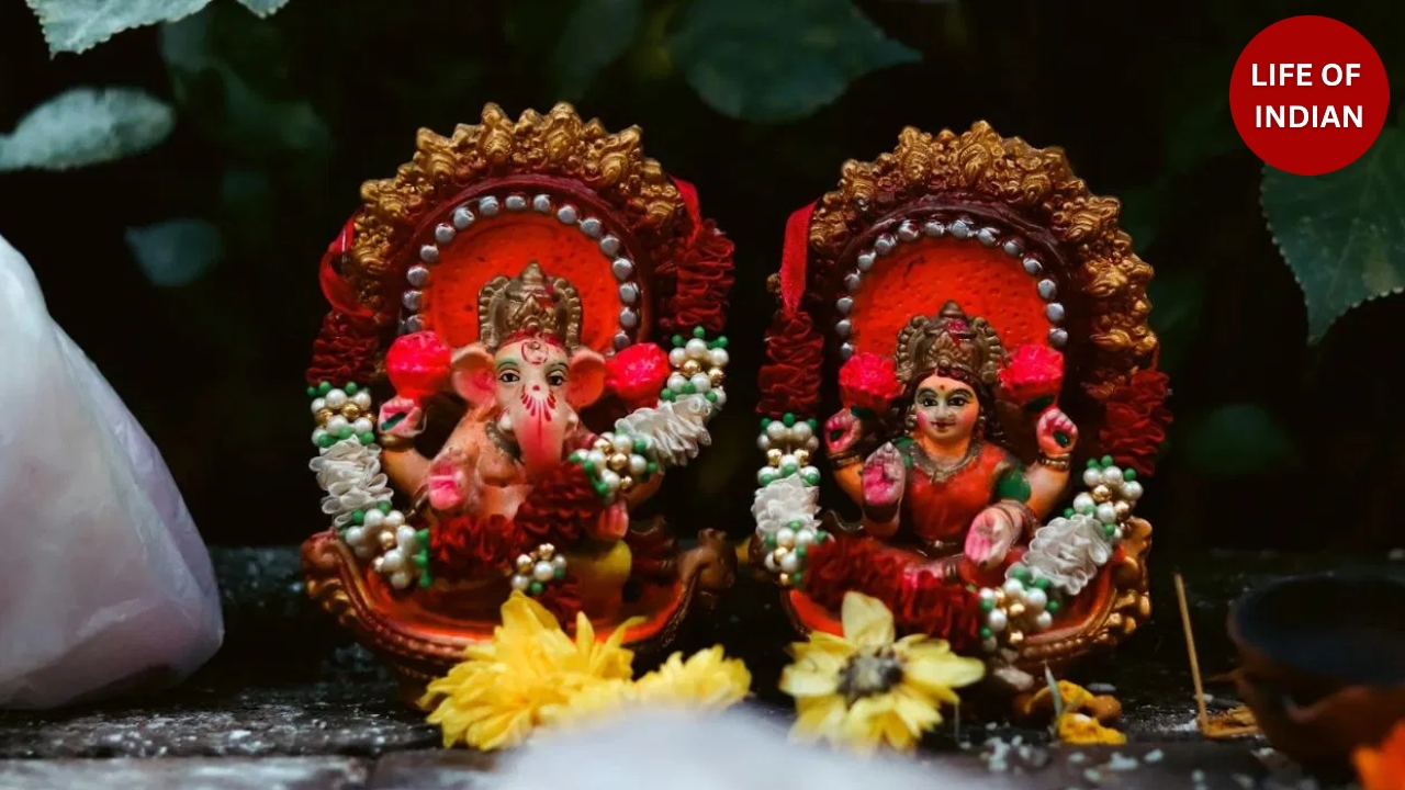 Diwali 2025, Diwali Story, Laxmi Ganesh Puja, Ram Ayodhya Return, Kartik Amavasya, Diwali Puja Vidhi, Festival of Lights, Hindu Mythology, Lakshmi Puja Reason, Life of Indian