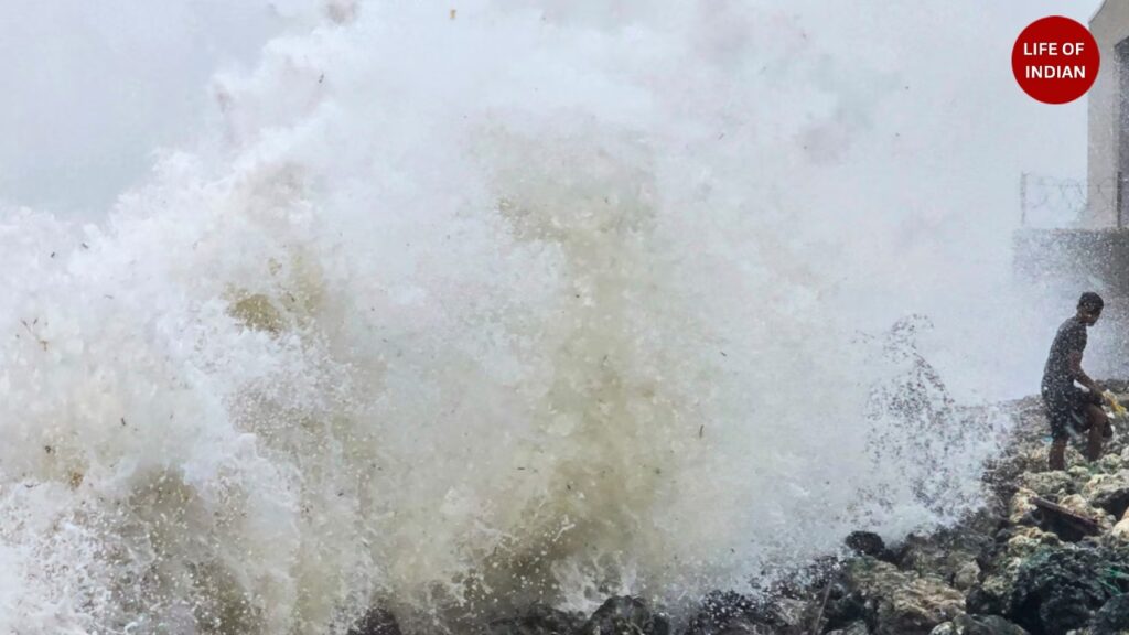 Cyclone Ditwah: Impact, Path, Destruction in Sri Lanka & India Alerts