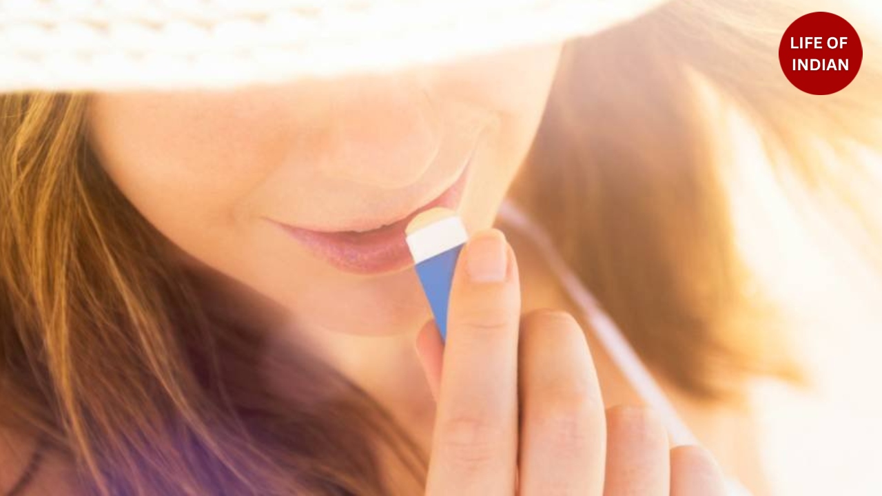 Dark and Chapped Lips: Why It Happens in Winter