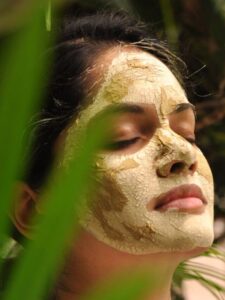 7 Grandma’s Secret Face Packs for Naturally Glowing Skin